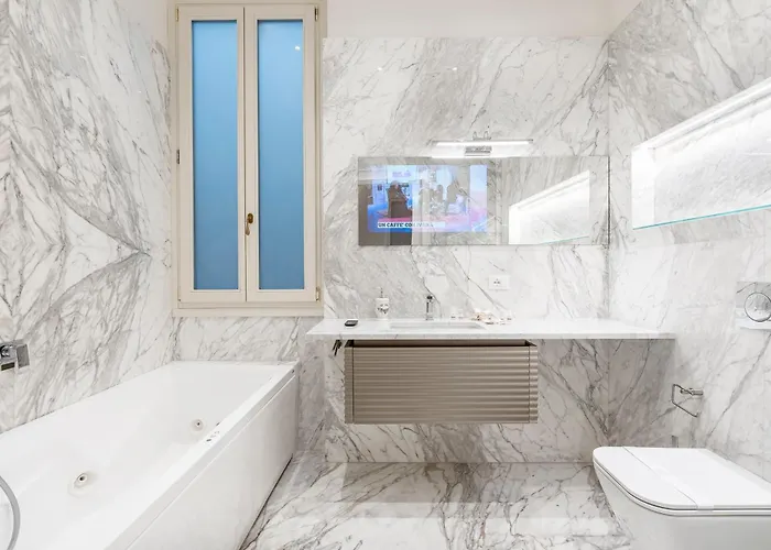 Golden Luxe - Sauna And Jacuzzi Duomo View Extra Luxe * Florence